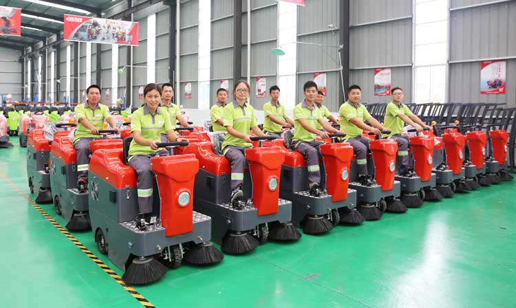 在網上找深圳駕駛式洗地機生產廠家要怎么找？
